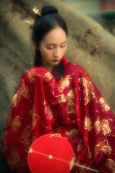 也曾想着摘花送给神明